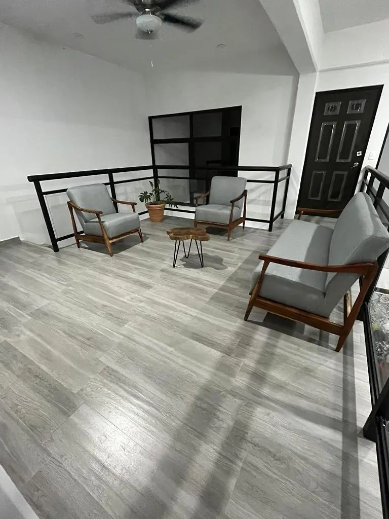 ホームステイ バカラルCasa Bosque Luciernagasアパートメント メキシコ